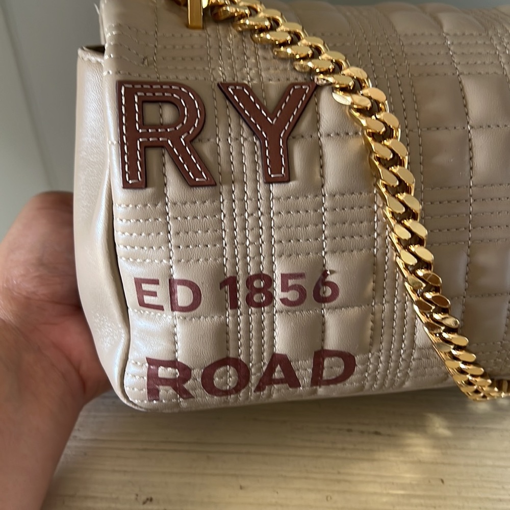 Burberry Lola small quilted lambskin bag - Picture 10 of 12